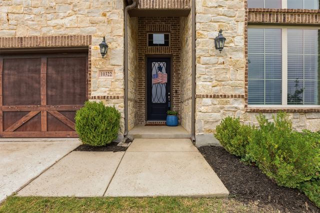 10322 Trail Ridge Drive, Fort Worth, TX 76126