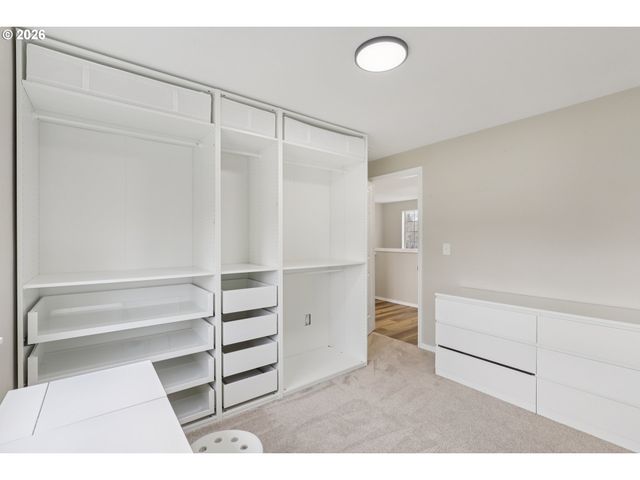 2488 Sw TAYLOR Dr, Mc Minnville, OR 97128
