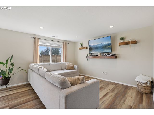 2488 Sw TAYLOR Dr, Mc Minnville, OR 97128