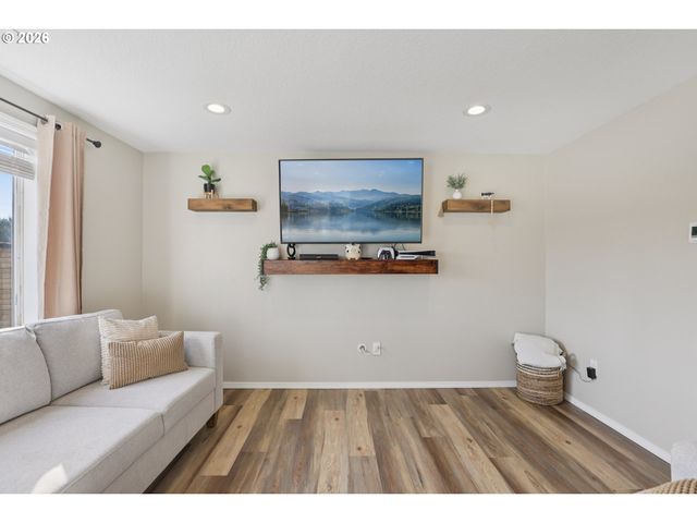 2488 Sw TAYLOR Dr, Mc Minnville, OR 97128