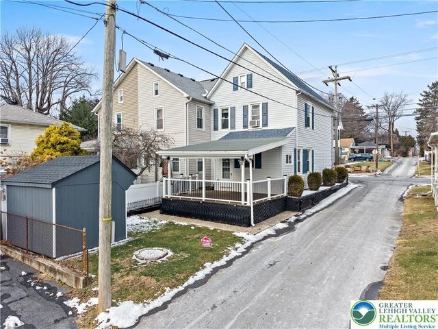 322 Belvidere Street, Nazareth Boro, PA 18064