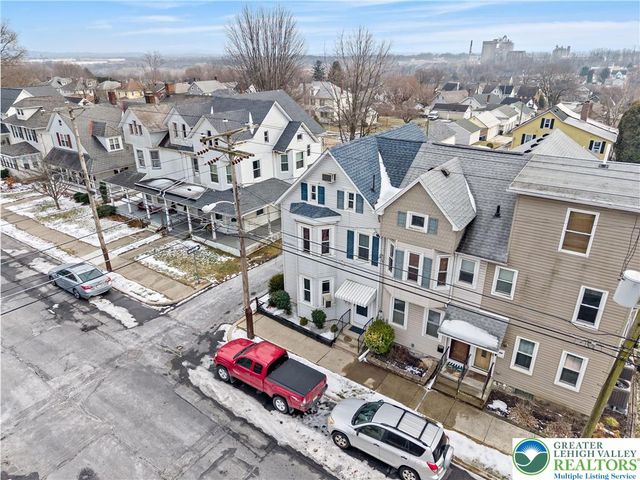 322 Belvidere Street, Nazareth Boro, PA 18064