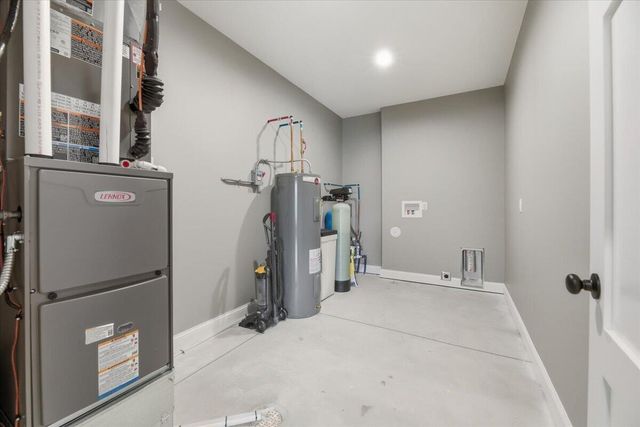 218 BRENT Lane, Council Bluffs, IA 51503