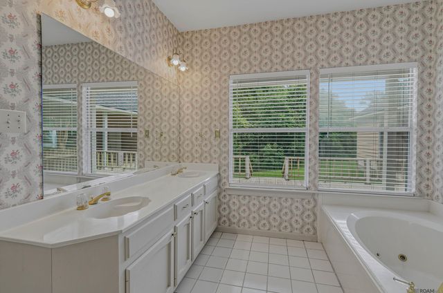 10620 Old Lodge Ct, Baton Rouge, LA 70817
