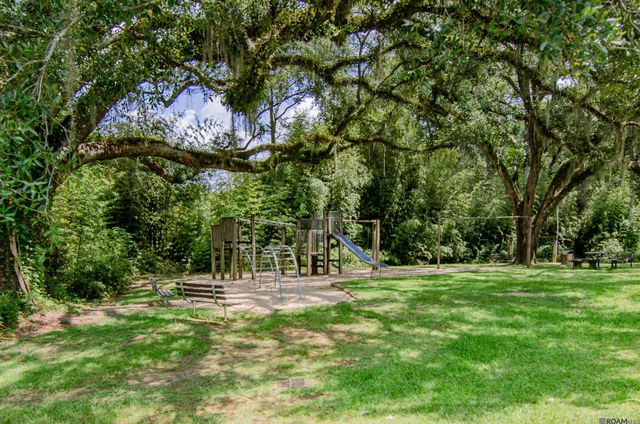 10620 Old Lodge Ct, Baton Rouge, LA 70817