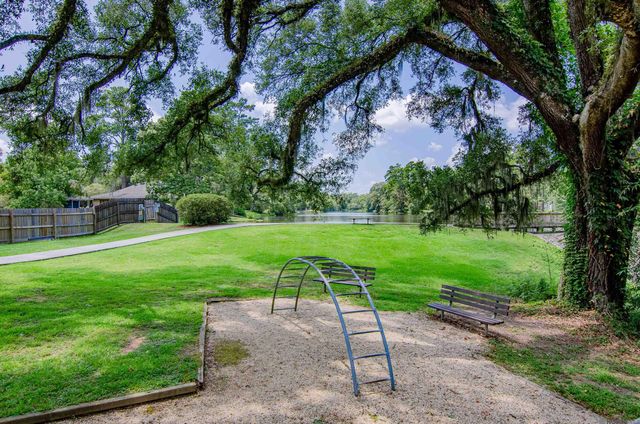 10620 Old Lodge Ct, Baton Rouge, LA 70817