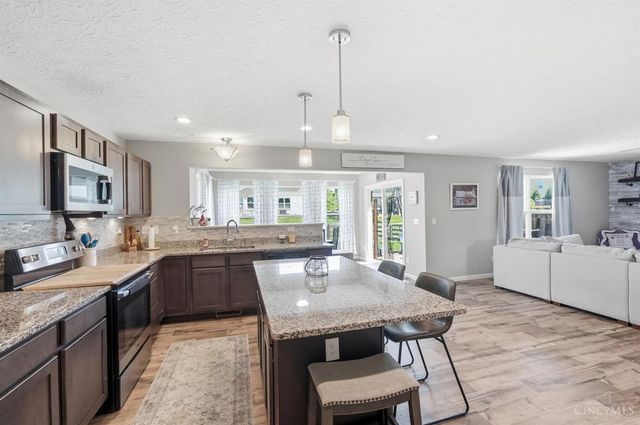 176 Shanda Drive, Monroe, OH 45050