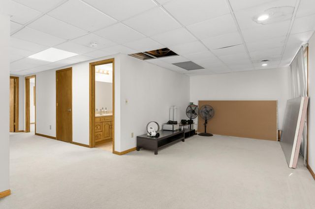 3007 Thunder Bay Road, Little Canada, MN 55117