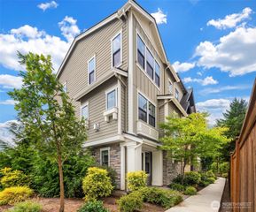 14131 266th Avenue NE #104, Duvall, WA 98019