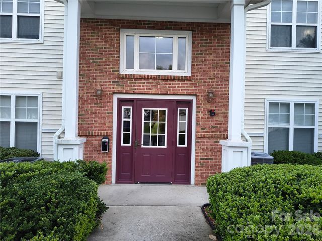 10518 Hill Point Court 10518, Charlotte, NC 28262