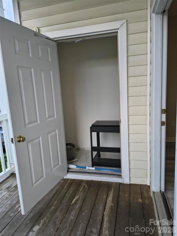 10518 Hill Point Court 10518, Charlotte, NC 28262
