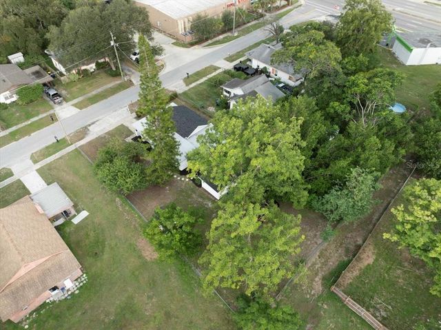 412 OAK STREET, Auburndale, FL 33823