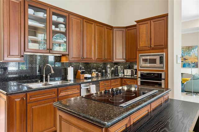 9504 SW 89th Place, Miami, FL 33176