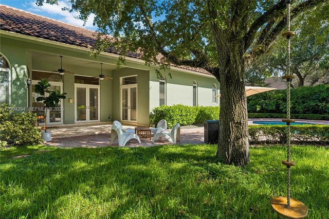 9504 SW 89th Place, Miami, FL 33176