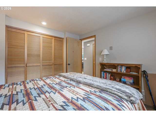 3500 Ne WEST DEVILS LAKE Rd 15, Lincoln City, OR 97367