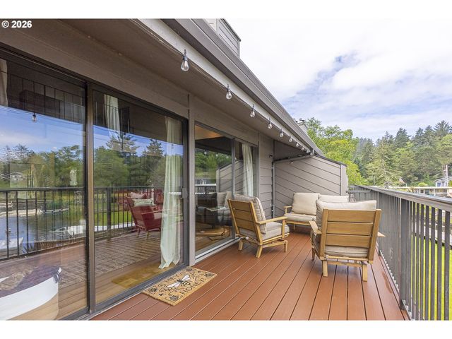 3500 Ne WEST DEVILS LAKE Rd 15, Lincoln City, OR 97367