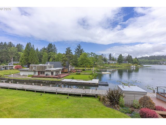 3500 Ne WEST DEVILS LAKE Rd 15, Lincoln City, OR 97367