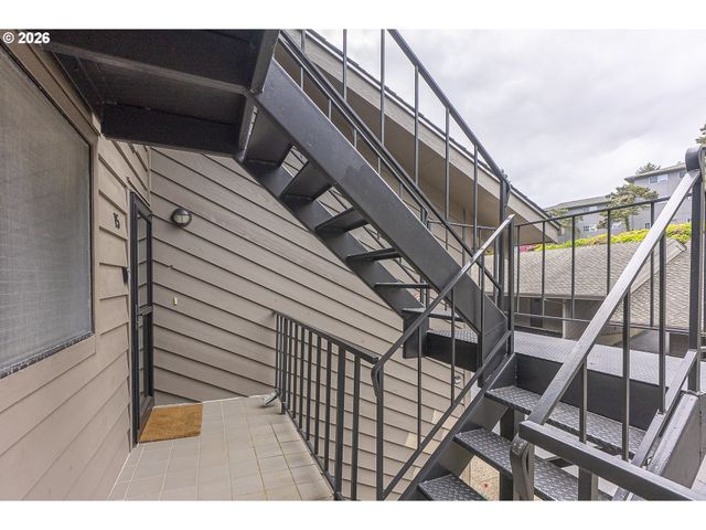 3500 Ne WEST DEVILS LAKE Rd 15, Lincoln City, OR 97367