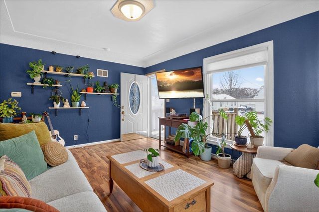 2024 Mulberry Street, Waterloo, IA 50703