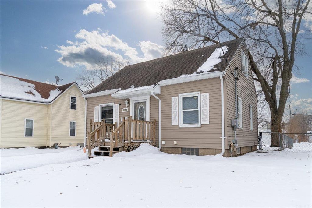 2024 Mulberry Street, Waterloo, IA 50703