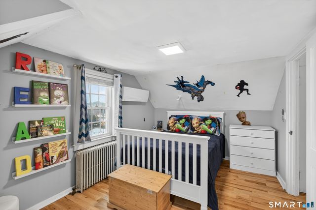 10 Hammer Place, Branford, CT 06405