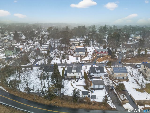 10 Hammer Place, Branford, CT 06405