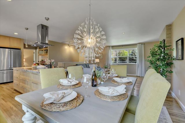 12353 Torrey Pines Dr, Auburn, CA 95602