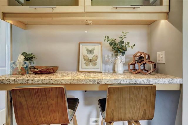 12353 Torrey Pines Dr, Auburn, CA 95602