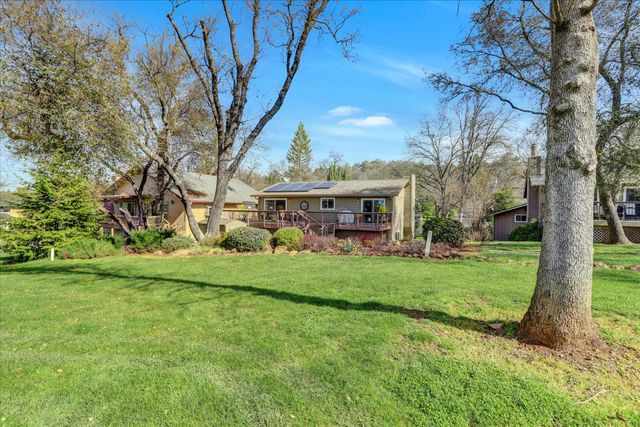 12353 Torrey Pines Dr, Auburn, CA 95602