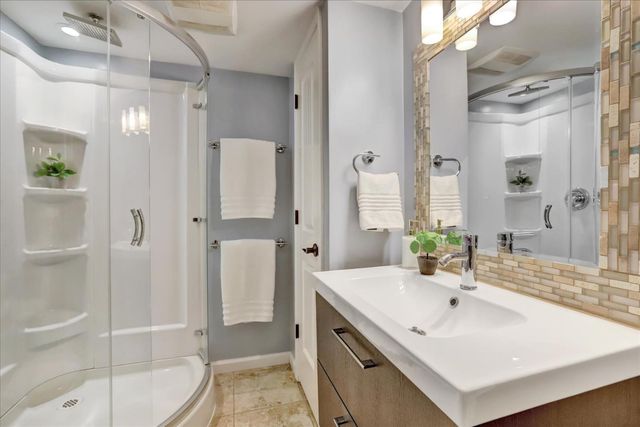 12353 Torrey Pines Dr, Auburn, CA 95602