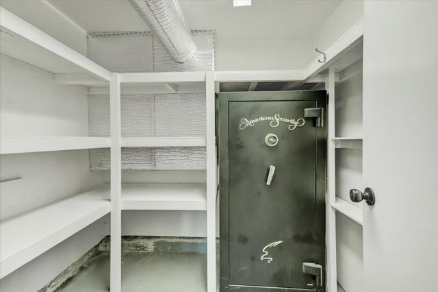 12353 Torrey Pines Dr, Auburn, CA 95602