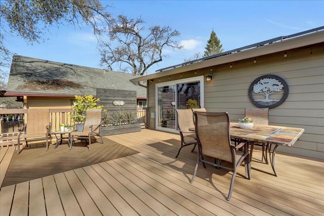 12353 Torrey Pines Dr, Auburn, CA 95602