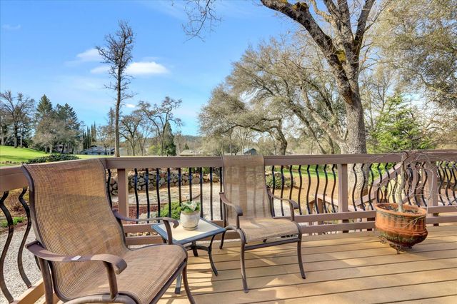 12353 Torrey Pines Dr, Auburn, CA 95602