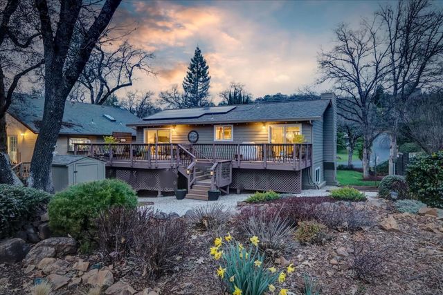 12353 Torrey Pines Dr, Auburn, CA 95602