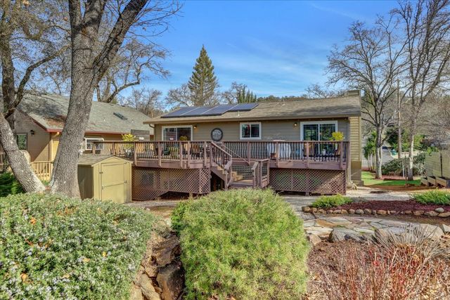 12353 Torrey Pines Dr, Auburn, CA 95602