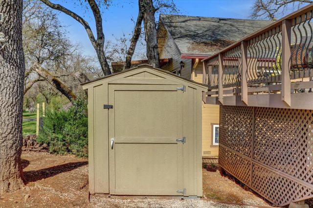 12353 Torrey Pines Dr, Auburn, CA 95602