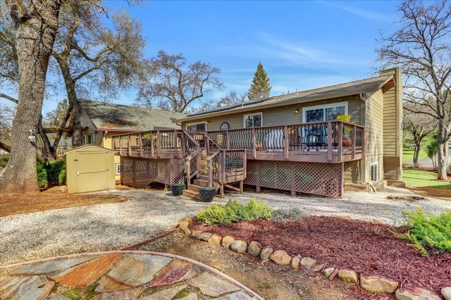 12353 Torrey Pines Dr, Auburn, CA 95602