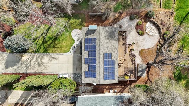 12353 Torrey Pines Dr, Auburn, CA 95602