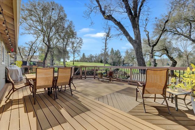 12353 Torrey Pines Dr, Auburn, CA 95602