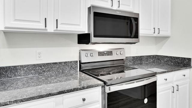 1922 Tara Court 204, Greenville, NC 27858