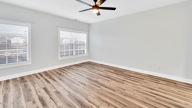 1922 Tara Court 204, Greenville, NC 27858