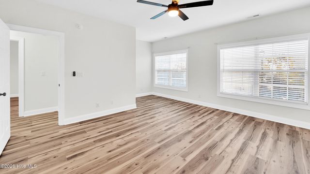 1922 Tara Court 204, Greenville, NC 27858