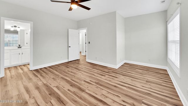 1922 Tara Court 204, Greenville, NC 27858