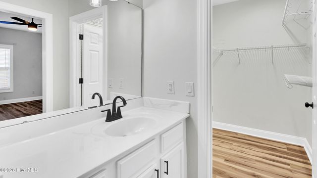 1922 Tara Court 204, Greenville, NC 27858