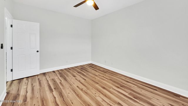 1922 Tara Court 204, Greenville, NC 27858