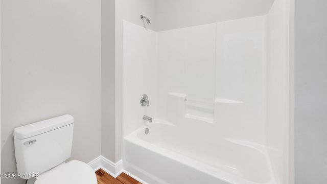 1922 Tara Court 204, Greenville, NC 27858