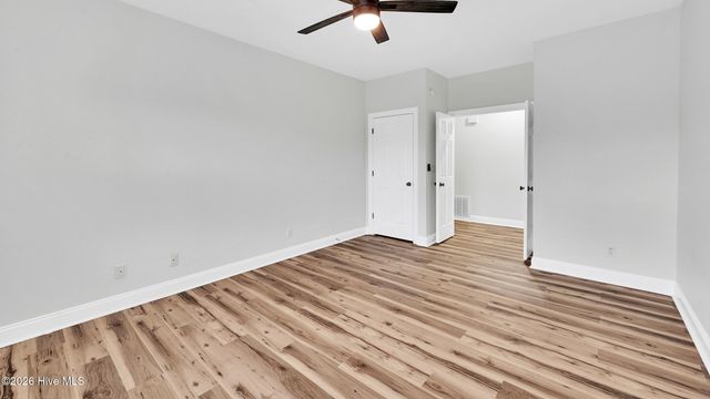 1922 Tara Court 204, Greenville, NC 27858