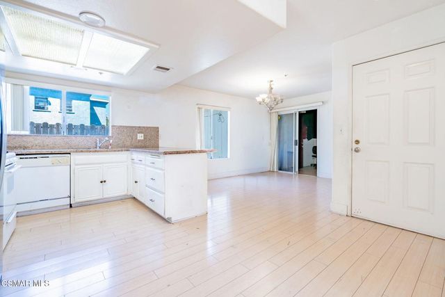 9245 Woodman Avenue 7, Arleta, CA 91331