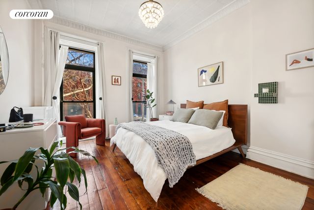 430 VANDERBILT Avenue, New York City, NY 11238