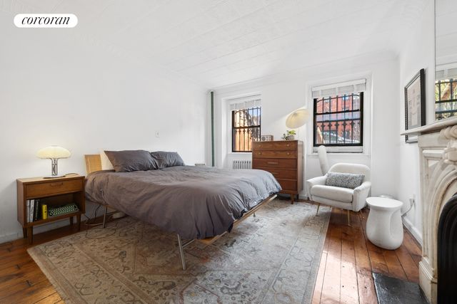 430 VANDERBILT Avenue, New York City, NY 11238